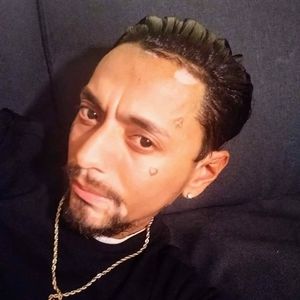 Meet your Posher, Emanuel